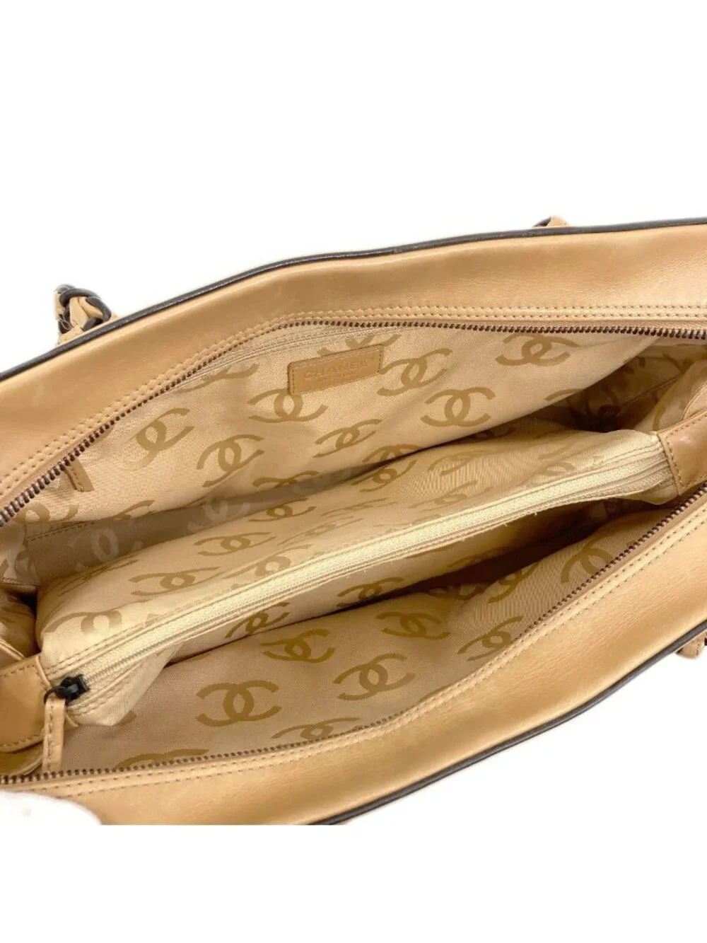 Chanel Chain Tote Bag Calfskin